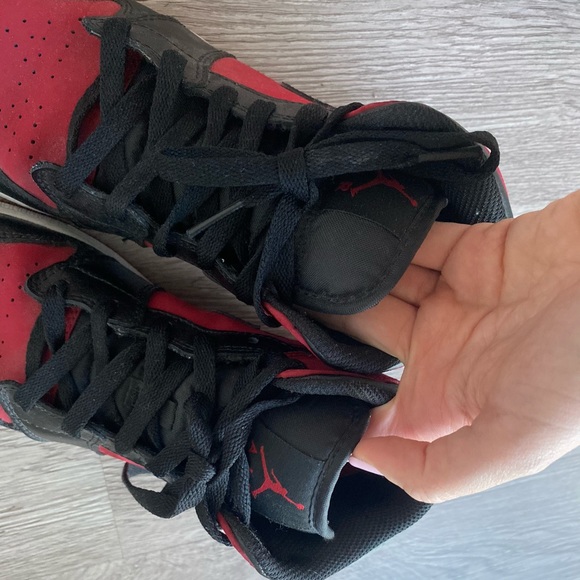 JORDAN 1’S ❤️🖤 - Picture 6 of 6